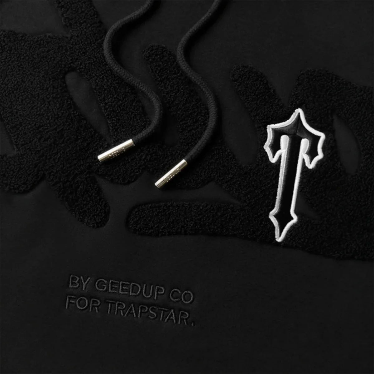 WearVista®Black/Black Hoodie